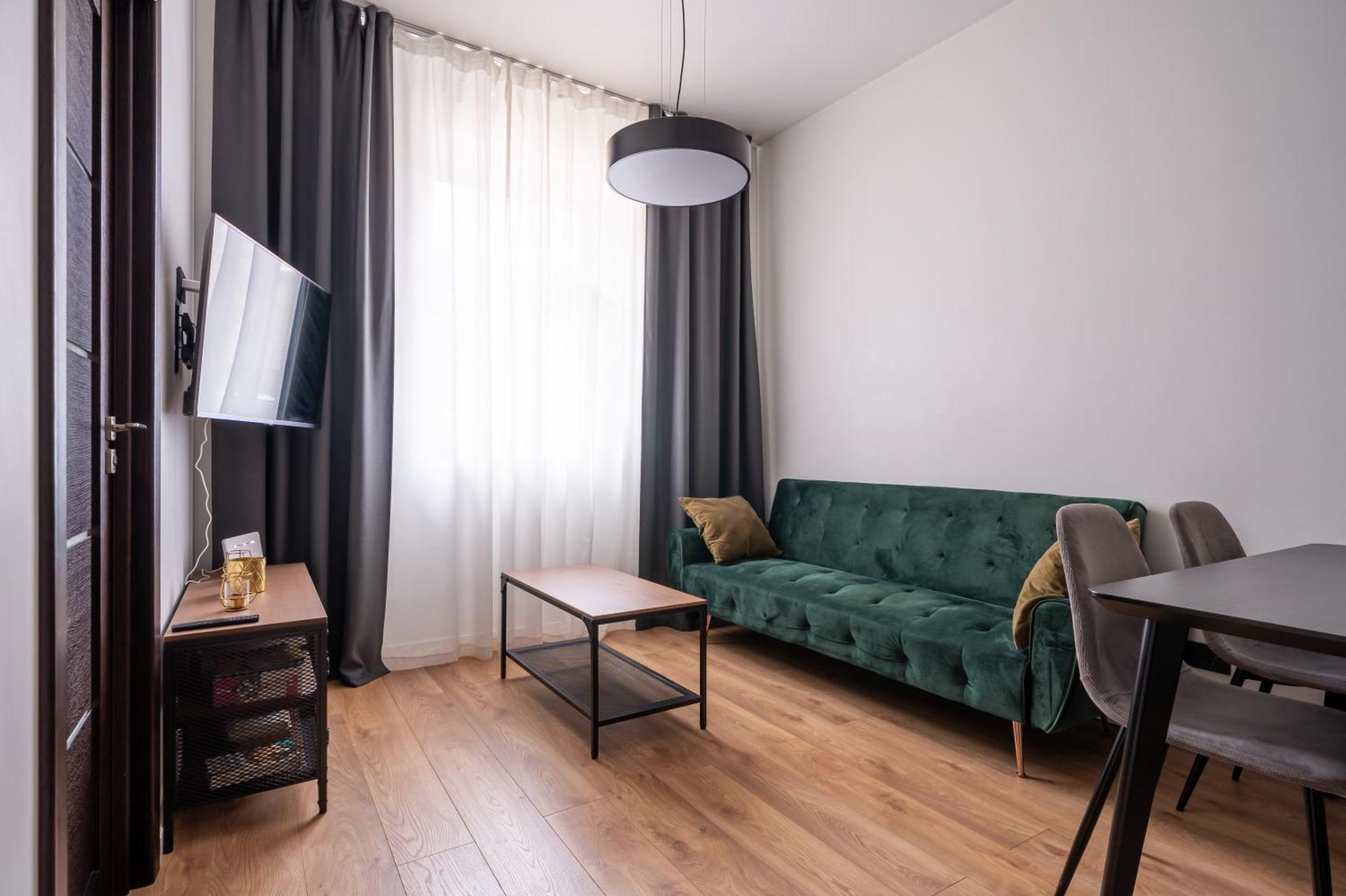 Lienes Iela Gem 1Br Apartment With Fireplace In Historic Unesco Center Riga Extérieur photo